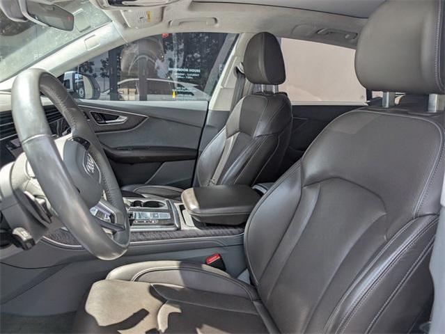 Photo of 2020 Glacier White Metallic Audi Q8