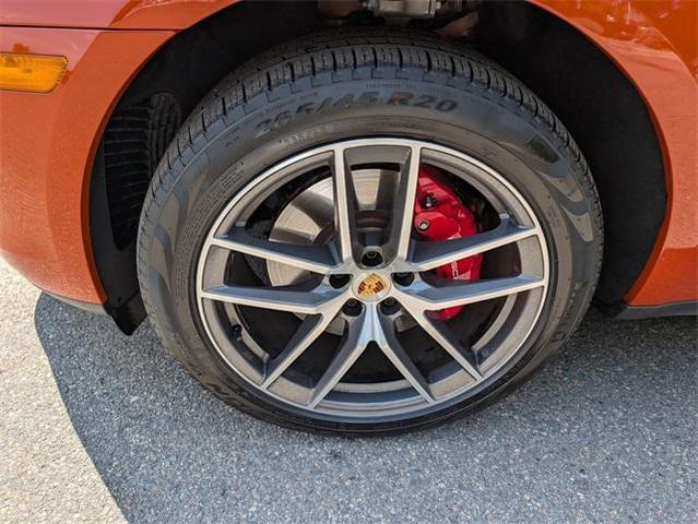 Photo of 2023 Papaya Metallic Porsche Macan