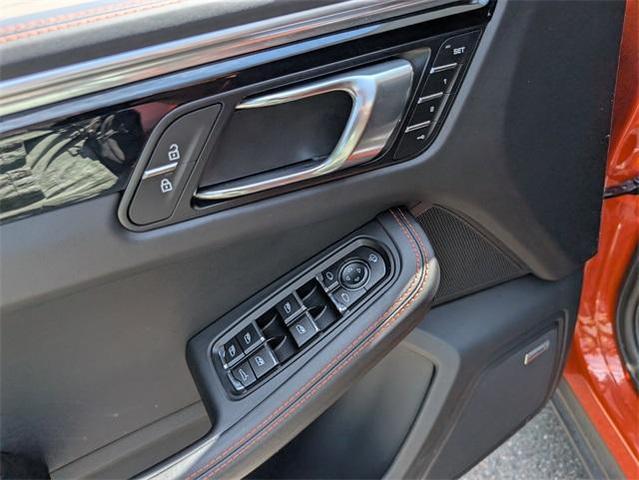 Photo of 2023 Papaya Metallic Porsche Macan