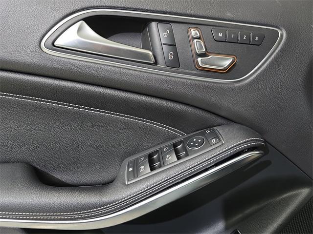Photo of 2019 Midnight Black Mercedes-Benz GLA 250