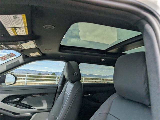 Photo of 2026 Fuji White Land Rover Range Rover Evoque