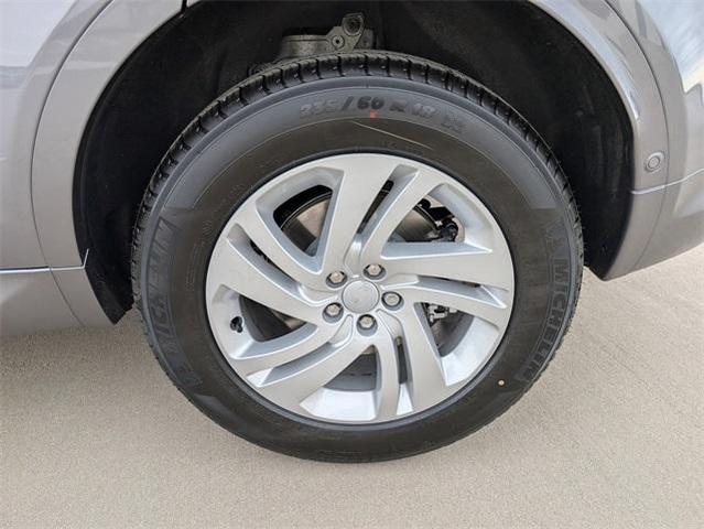 Photo of 2025 Eiger Grey Land Rover Discovery Sport