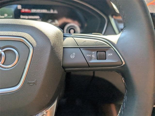 Photo of 2021 Mythos Black Metallic Audi Q5