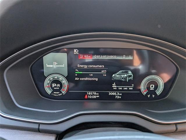Photo of 2021 Mythos Black Metallic Audi Q5