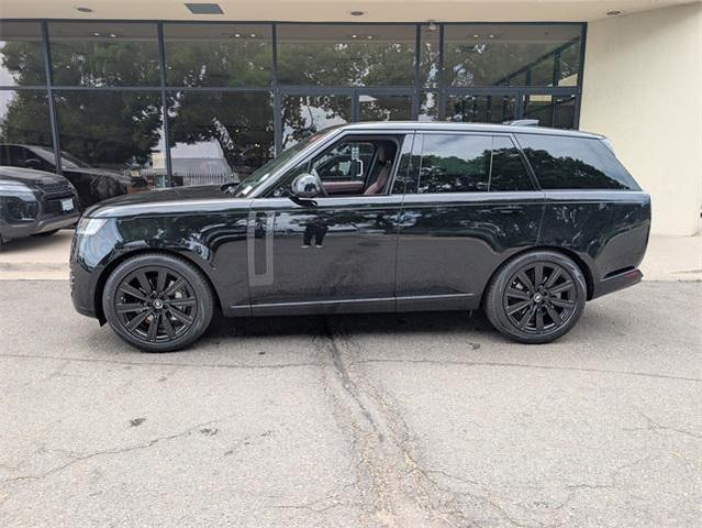 Photo of 2025 Santorini Black Land Rover Range Rover