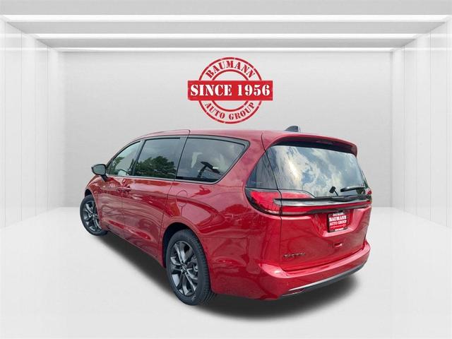 Photo of 2026 Red Chrysler Pacifica