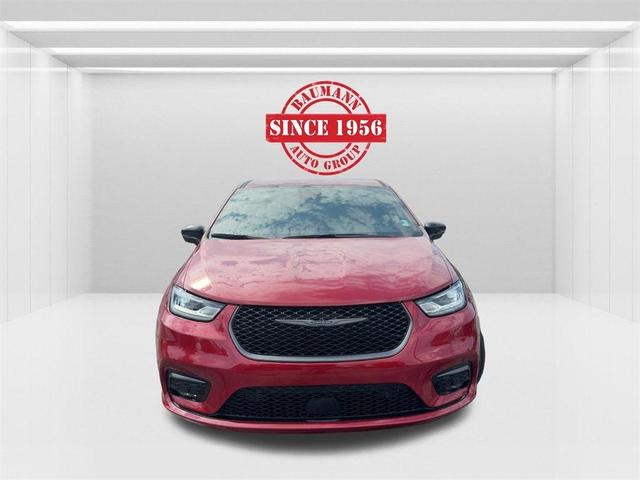 Photo of 2026 Red Chrysler Pacifica