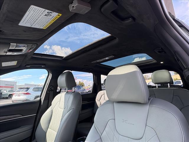 Photo of 2024 Jungle Green Kia Telluride