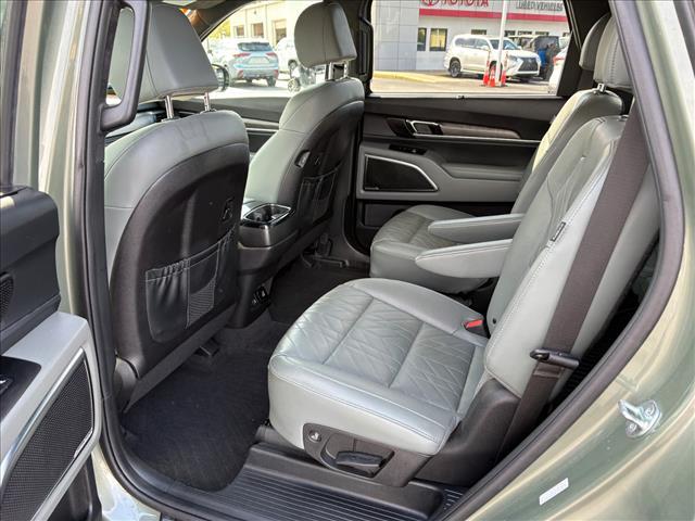 Photo of 2024 Jungle Green Kia Telluride