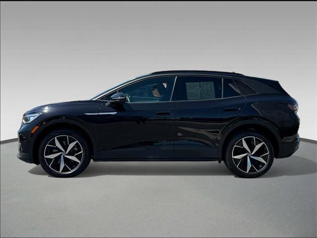 Photo of 2023 Deep Black Pearl Volkswagen ID.4