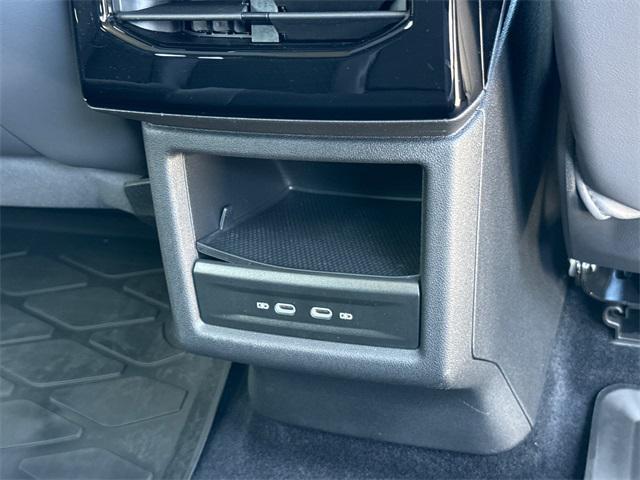 Photo of 2023 Deep Black Pearl Volkswagen ID.4