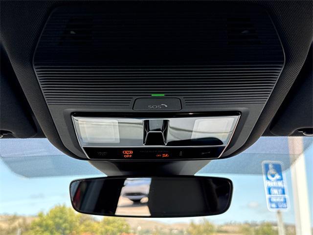 Photo of 2023 Deep Black Pearl Volkswagen ID.4