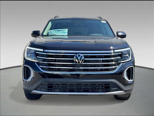 Photo of 2026 Deep Black Volkswagen Atlas