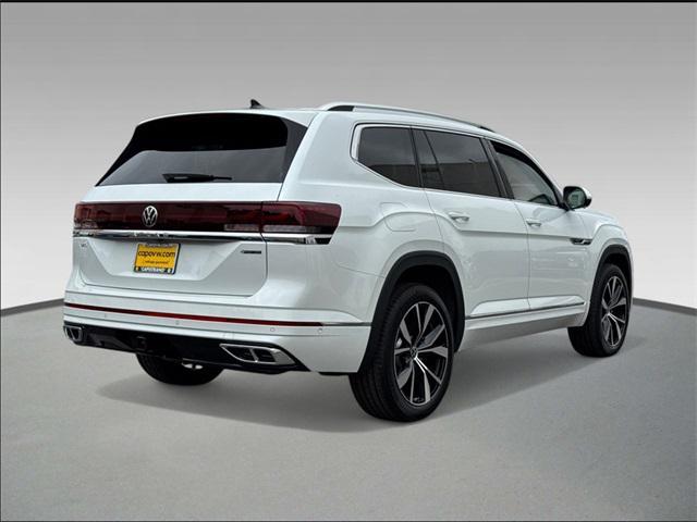 Photo of 2025 Opal White Pearl Volkswagen Atlas
