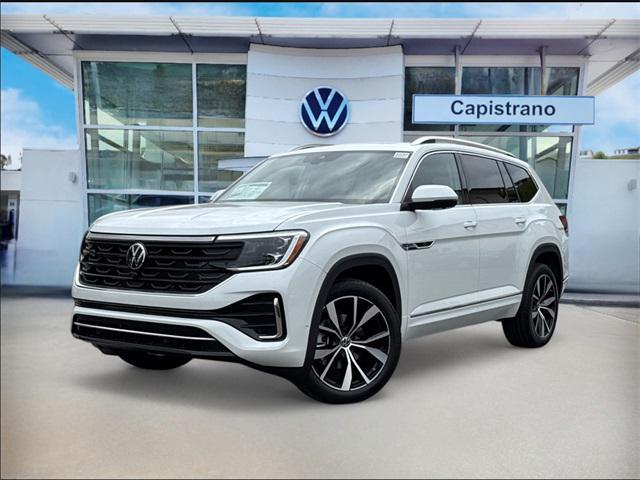 Photo of 2025 Opal White Pearl Volkswagen Atlas