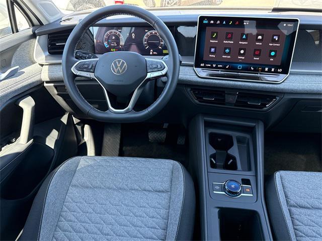 Photo of 2025 Pure White Volkswagen Tiguan