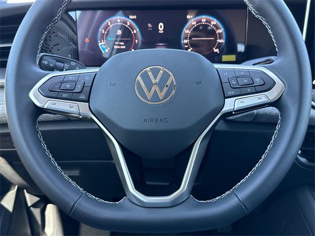Photo of 2025 Pure White Volkswagen Tiguan