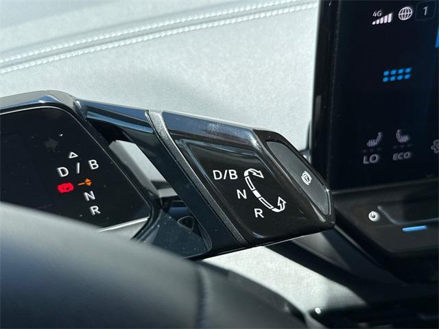 Photo of 2023 Pure Gray w/Black Roof Volkswagen ID.4