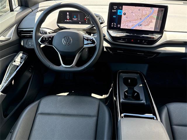 Photo of 2023 Pure Gray w/Black Roof Volkswagen ID.4