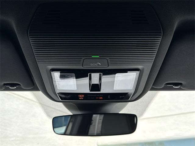 Photo of 2023 Pure Gray w/Black Roof Volkswagen ID.4
