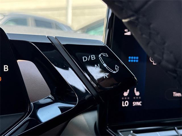 Photo of 2023 Tourmaline Blue Metallic Volkswagen ID.4