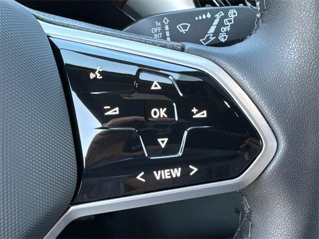 Photo of 2023 Tourmaline Blue Metallic Volkswagen ID.4