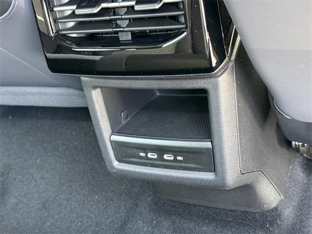 Photo of 2025 Pure Gray Volkswagen ID.4