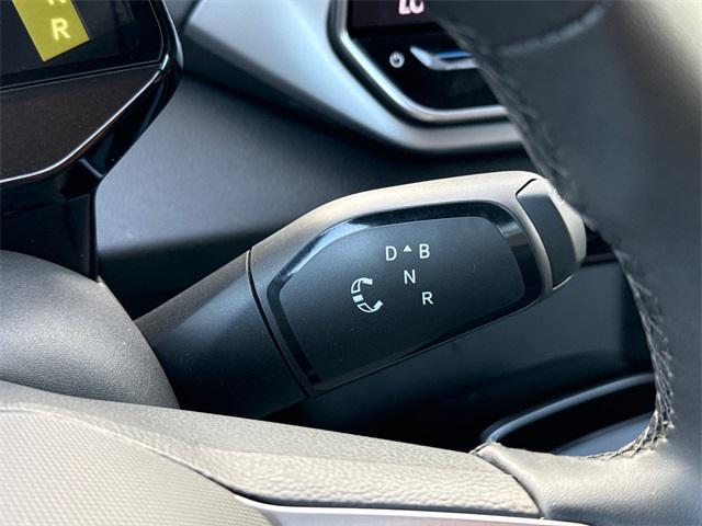 Photo of 2025 Pure Gray Volkswagen ID.4