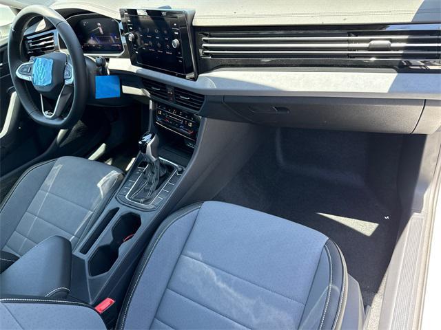 Photo of 2025 Opal White Pearl Volkswagen Jetta