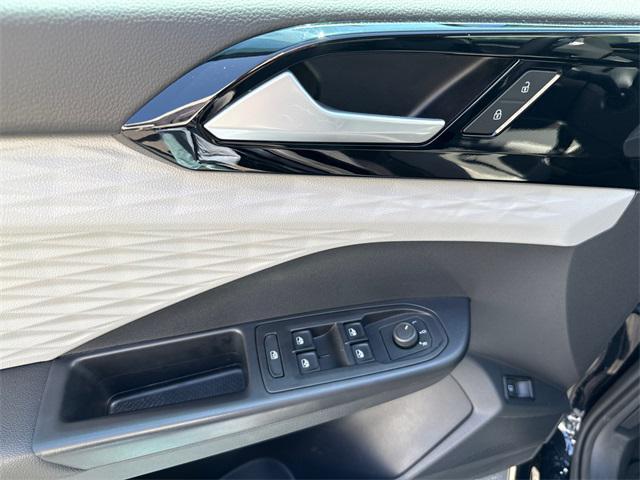 Photo of 2023 Deep Black Pearl Volkswagen Taos