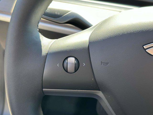 Photo of 2021 BLUE Tesla Model 3