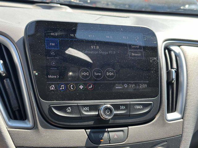 Photo of 2022 Silver Chevrolet Malibu