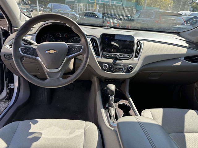 Photo of 2022 Silver Chevrolet Malibu