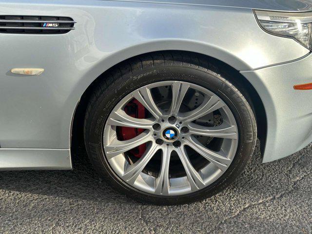 Photo of 2008 Silver BMW M5