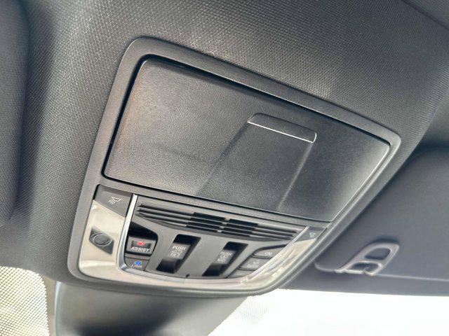 Photo of 2022 Black Acura MDX