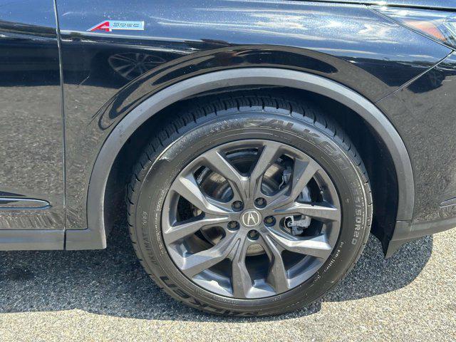 Photo of 2022 Black Acura MDX