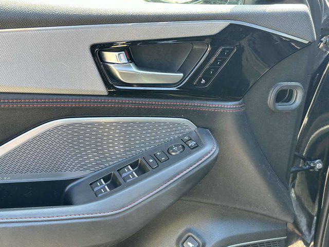 Photo of 2022 Black Acura MDX