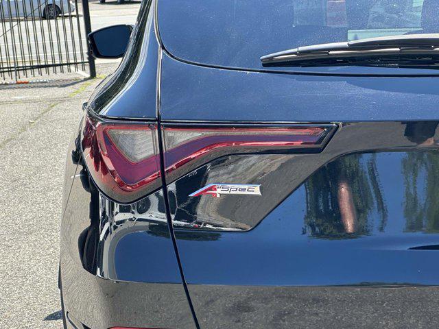 Photo of 2022 Black Acura MDX