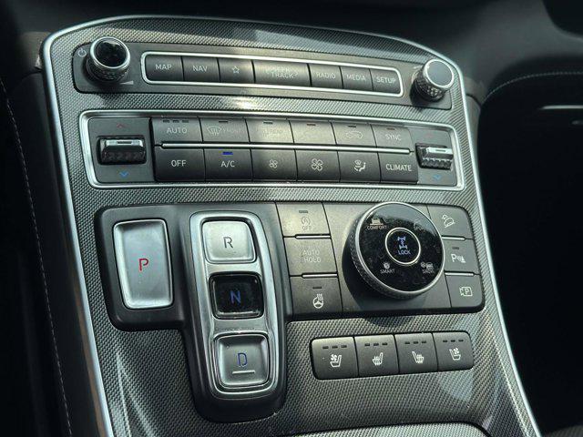 Photo of 2022 Gray Hyundai SANTA FE