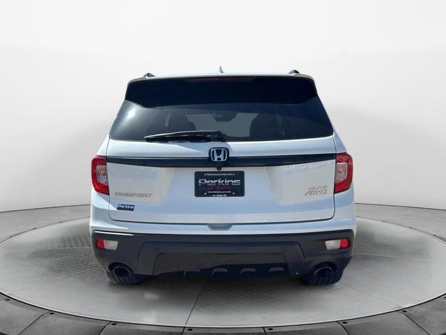 Photo of 2021 Platinum White Pearl Honda Passport