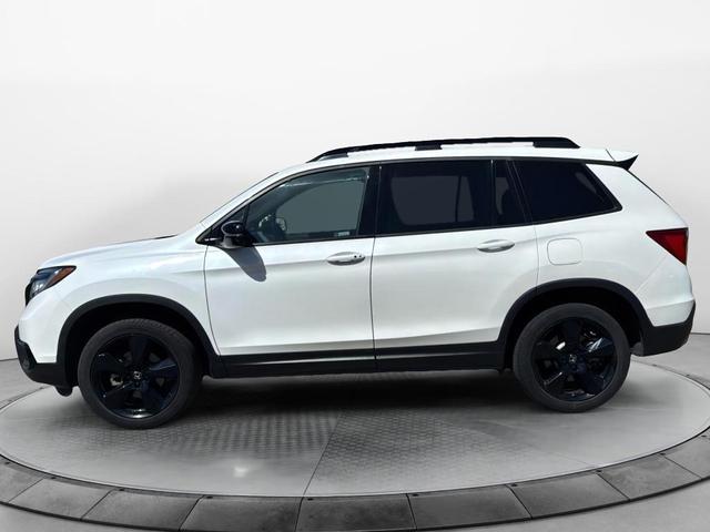 Photo of 2021 Platinum White Pearl Honda Passport