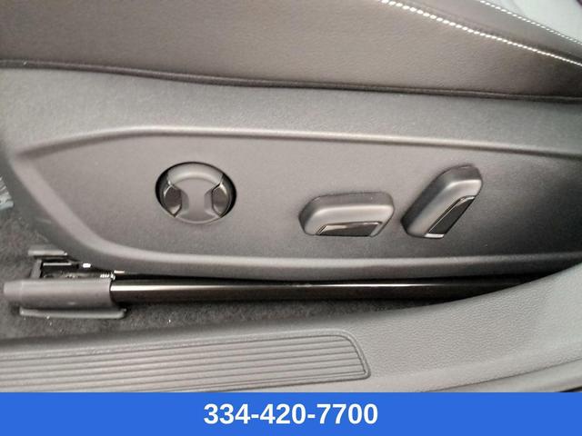 Photo of 2025 Gray Volkswagen Jetta