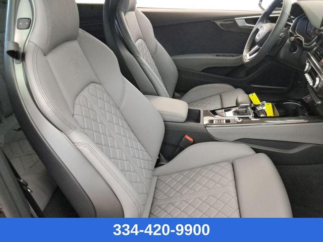 Photo of 2024 Mythos Black Metallic/Black Roof Audi S5