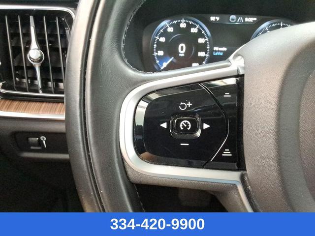 Photo of 2020 Gray Volvo S60