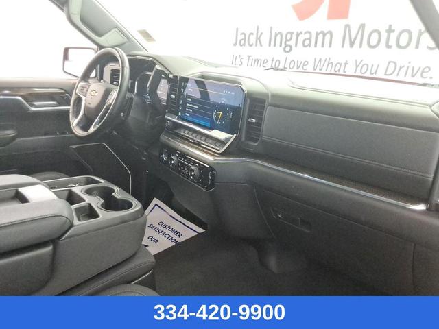 Photo of 2023 Red Chevrolet Silverado 1500