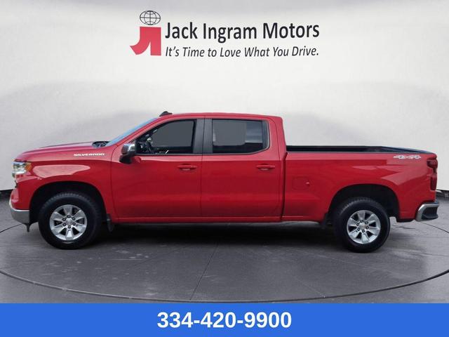 Photo of 2023 Red Chevrolet Silverado 1500