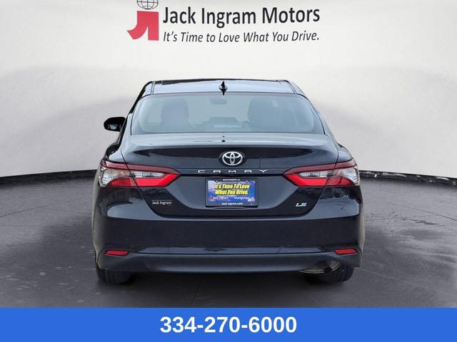 Photo of 2021 Midnight Black Metallic Toyota Camry