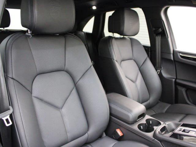 Photo of 2024 Carrara White Metallic Porsche Macan