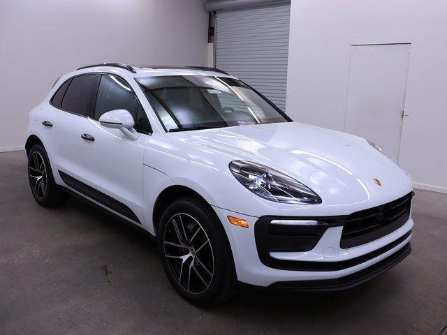 Photo of 2024 Carrara White Metallic Porsche Macan