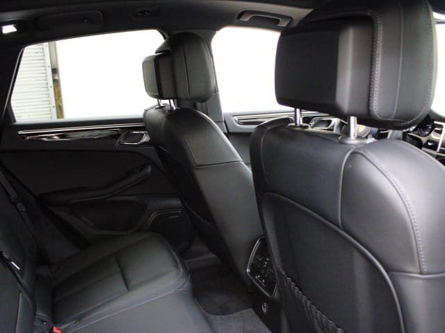 Photo of 2024 Carrara White Metallic Porsche Macan
